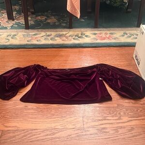 STATE Velvet crop top in Deep Burgundy
